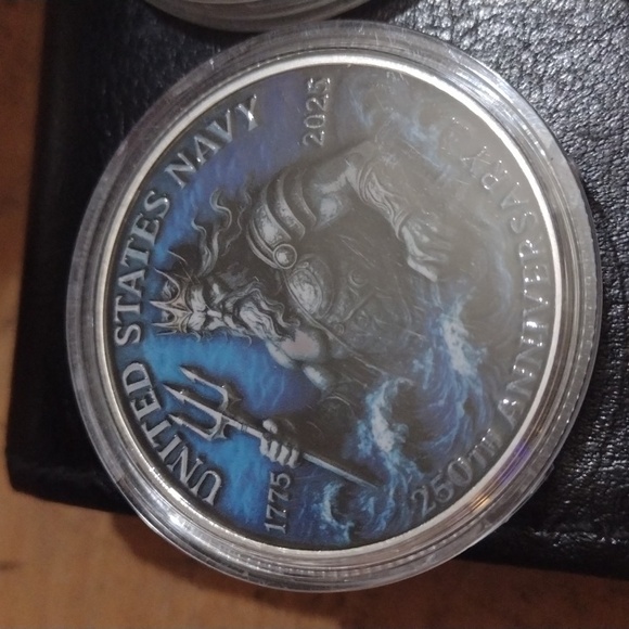 Gold and Silver Commemorative Coins and Bar Set - Picture 6 of 7